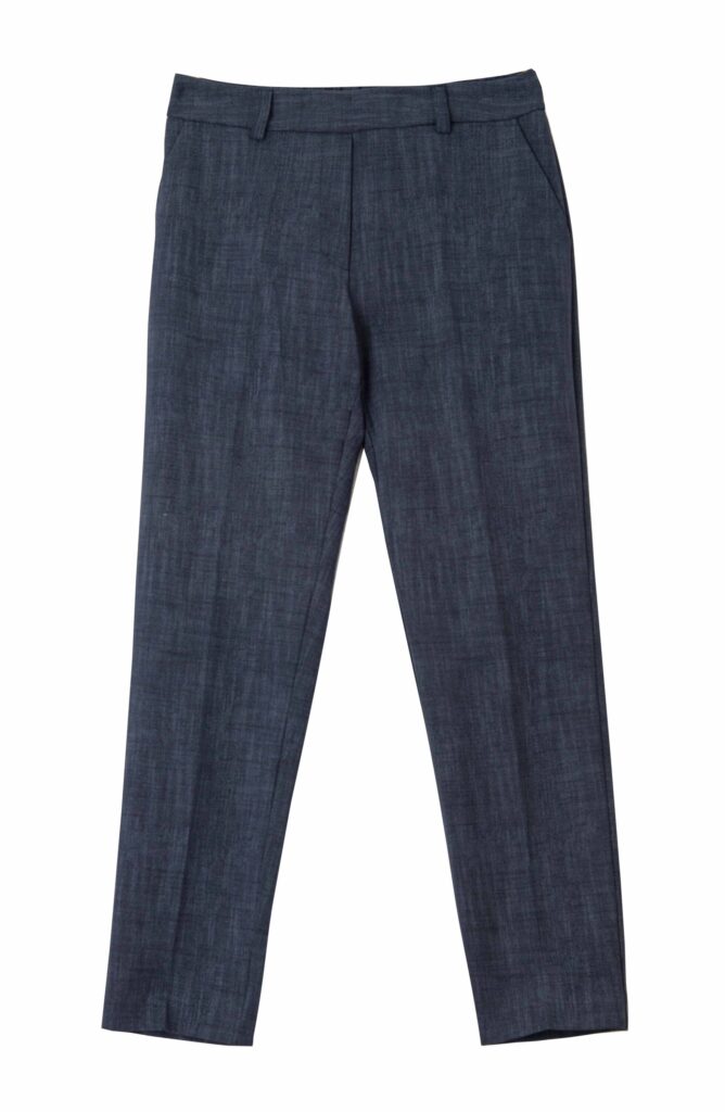 PANTALONE CON ELASTICO DIETRO