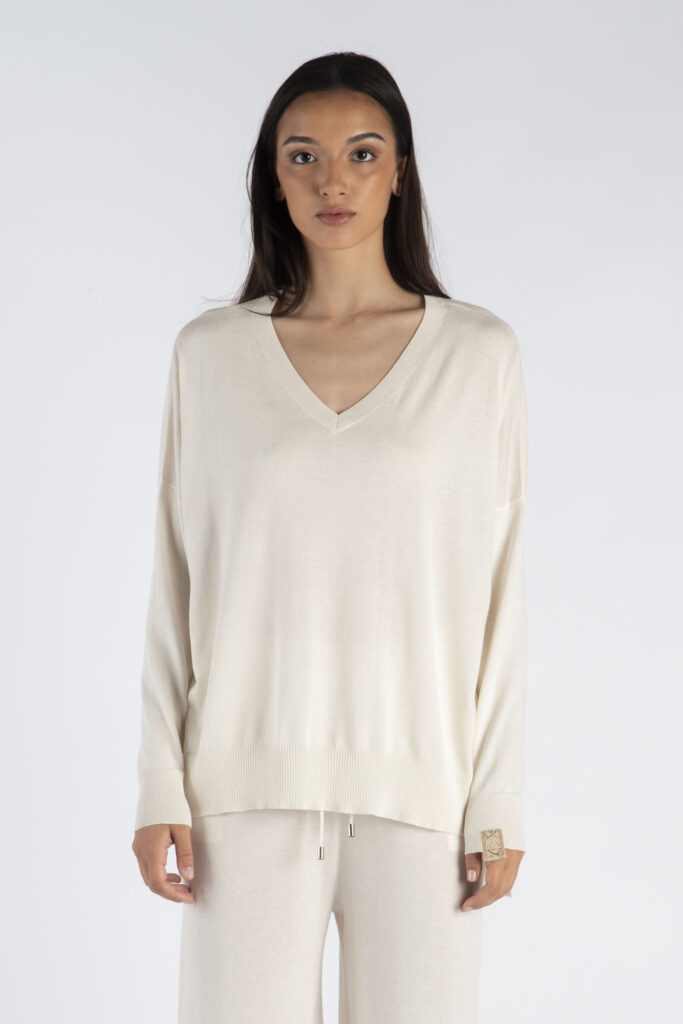 MAGLIA SCOLLO V SETA/CASHMERE CON APPLIC